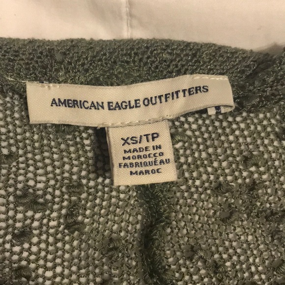 American Eagle Forest Green Top - Picture 3 of 3